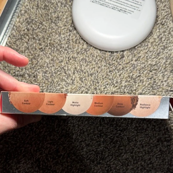 IT Cosmetics You Sculpted Contour Kit with Brush - Picture 7 of 8